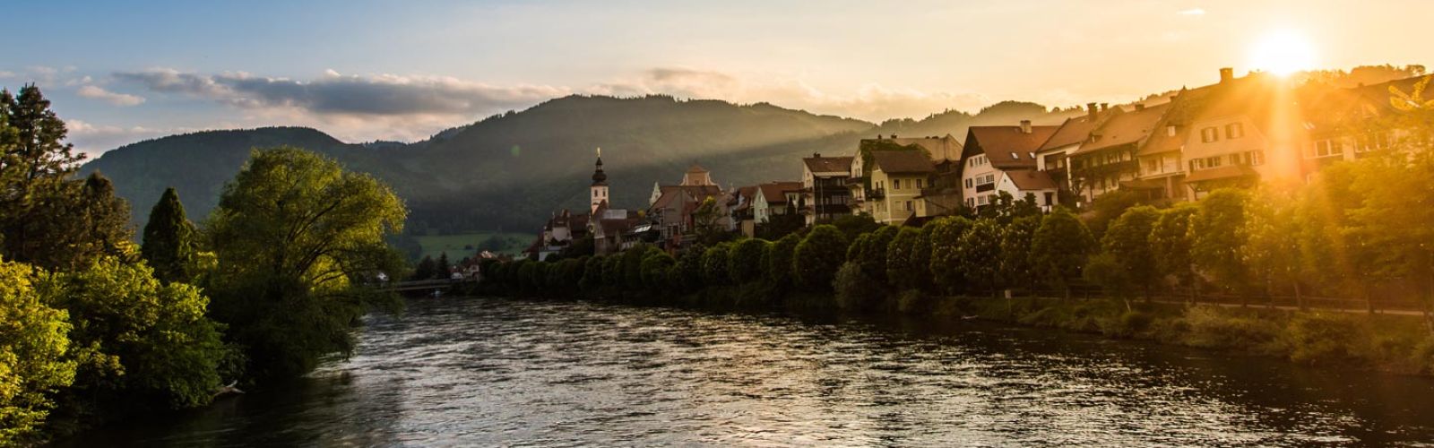 Fall in Love with Commune